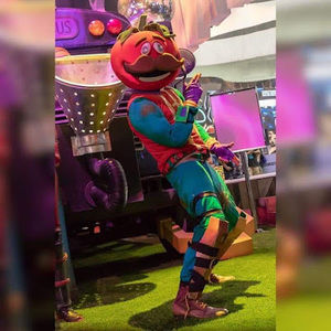 Meet your Posher, Noe